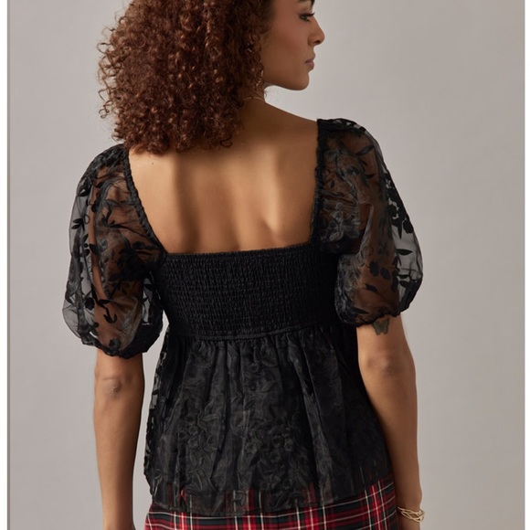 NWT Francesca's Collections Black Organza  Floral Lace Babydoll Blouse - Picture 2 of 5